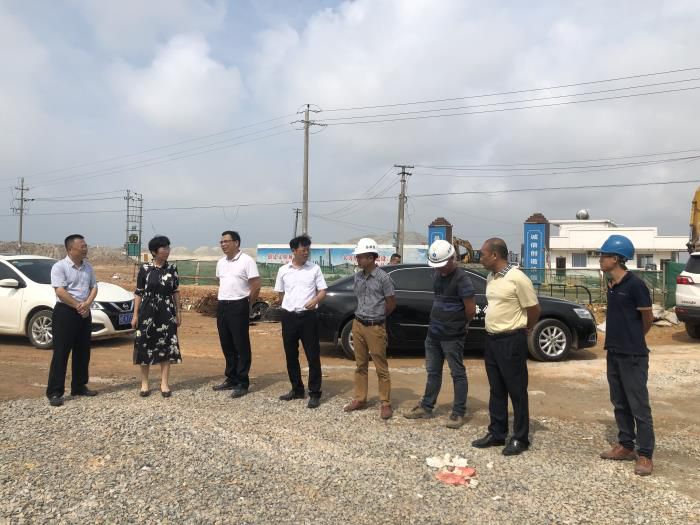 3视察项目现场。。。。。。卢丽君 摄700.JPG