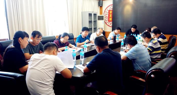 1聚会现场。。。。。。。。谢微旋 摄700.JPG