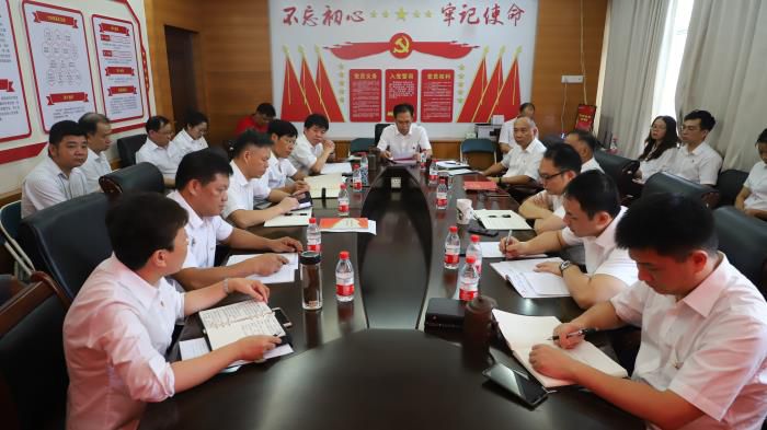 7典范事例剖析会现场。。。。。。。谭龙 摄700.JPG