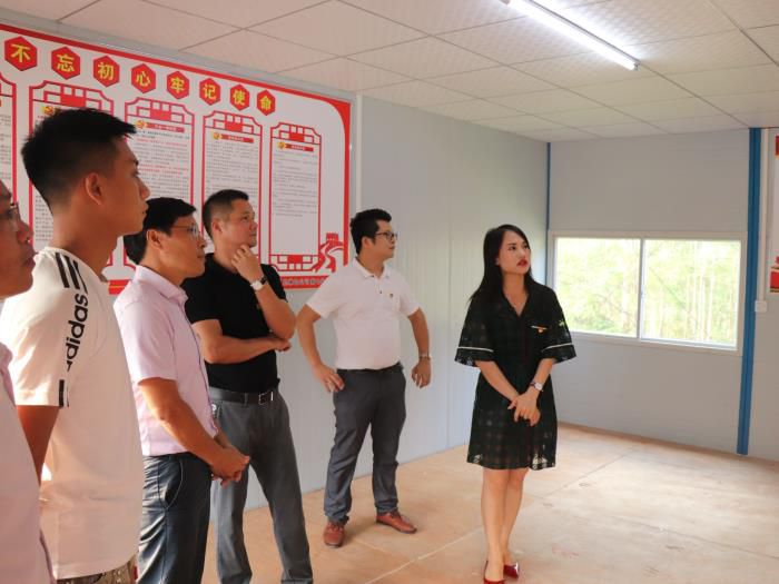 3旅行党员活动室。。。。。。 杨俊峰 摄700.jpg