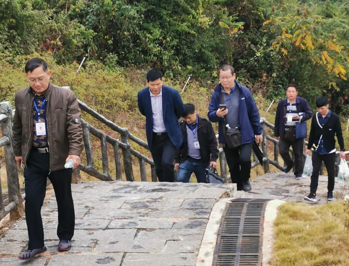1.检查组深入现场检测。。。。。。。苏小智摄700.jpg