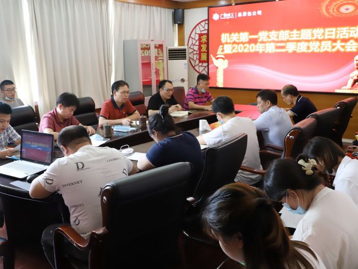 聚会现场。。。。。。谭龙摄.jpg