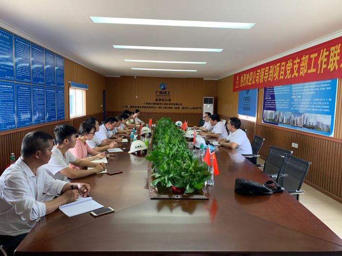 党课现场。。。。。。蔡怡灵 摄.jpg