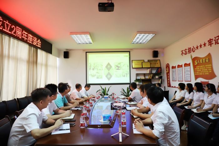 19聚会现场。。。。。。。杨钰 摄_副本.jpg