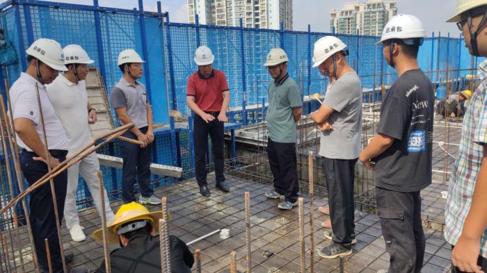 24检查现场。。。。。李昌钞 摄.jpg