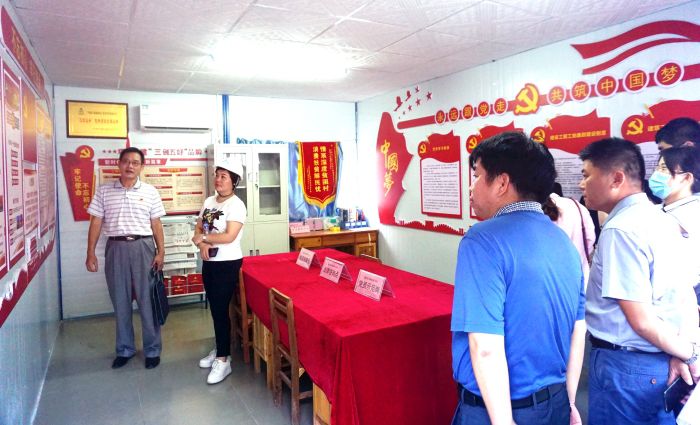 32观摩现场。。。。。谢微旋 摄.jpg