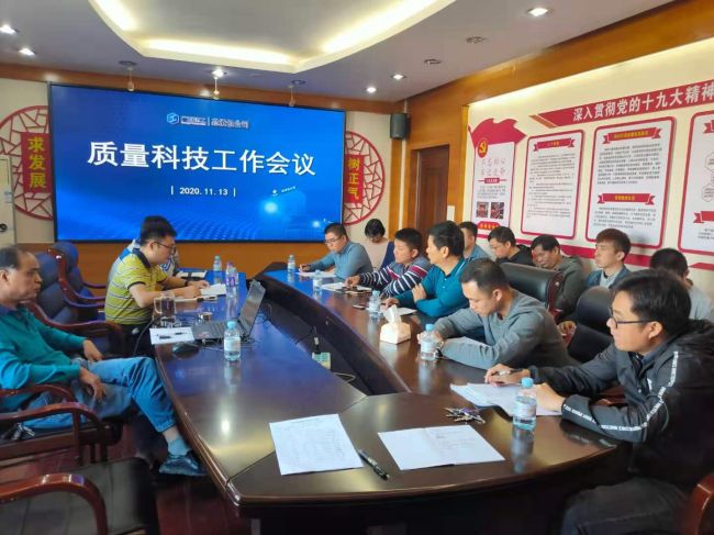 12聚会现场。。。。。。。。张凤英 摄.jpg