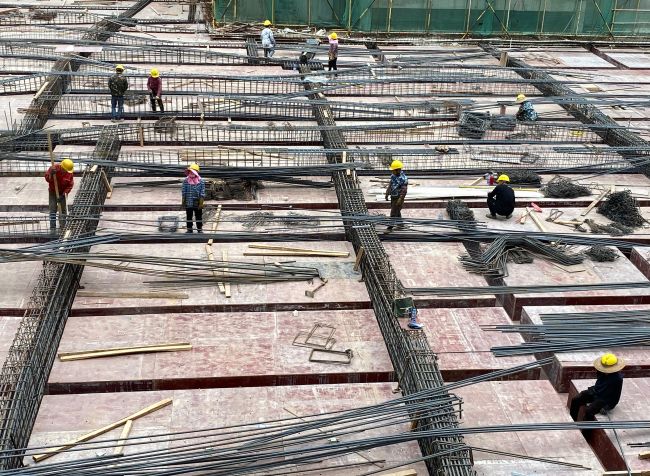 10 贯彻落实“5+2” “白+黑”。。。。。张振海 摄.jpg