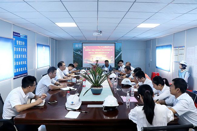 党课聚会现场。。。。。。。 周煜川摄（修图）.jpg