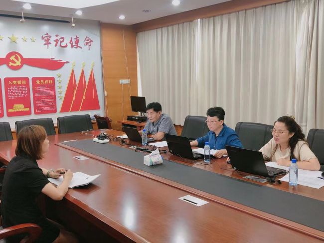 第一组答辩现场。。。。。。。谭龙 摄.jpg