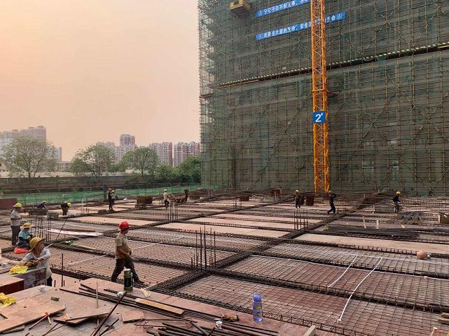 施工现场。。。。。。何天天 摄（修图）.jpg