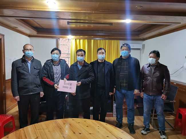 慰问合影。。。。。。。。莫光富 摄（修图）.jpg