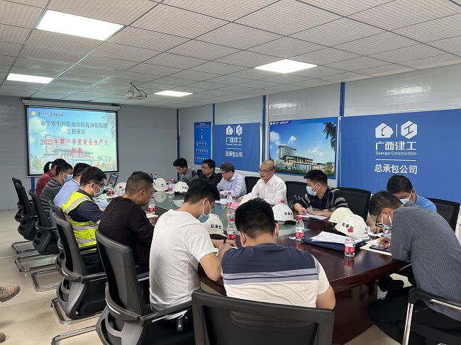 聚会现场。。。。。。。卢丽君 摄（修图）.jpg