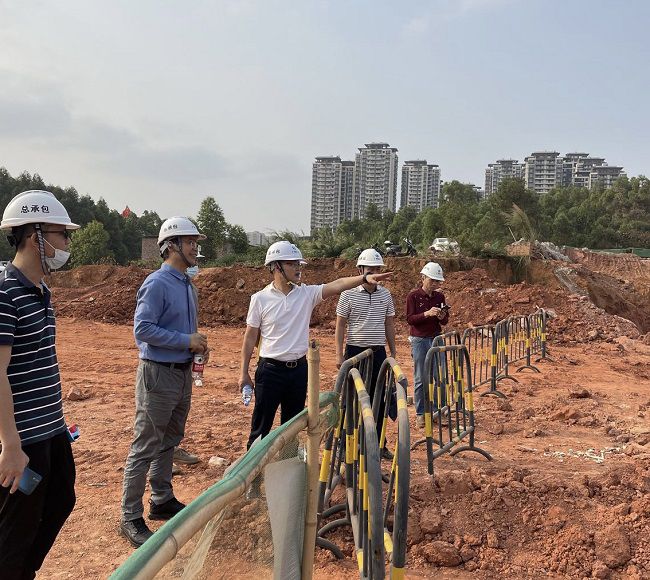 检查现场。。。。。梁荣程 摄（修图）.jpg