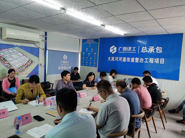 聚会现。。。。。ㄐ尥迹.jpg