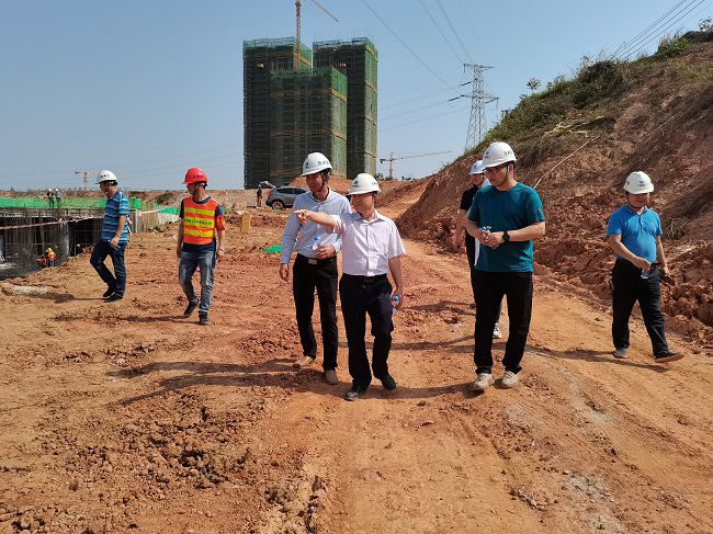 到直属分公司大派河项目检查。。。。。。梁海燕 摄（修图）.jpg