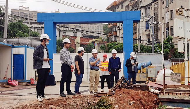 （修图）陆烜深入现场检查指导。。。。。。。。陆大南 摄.jpg