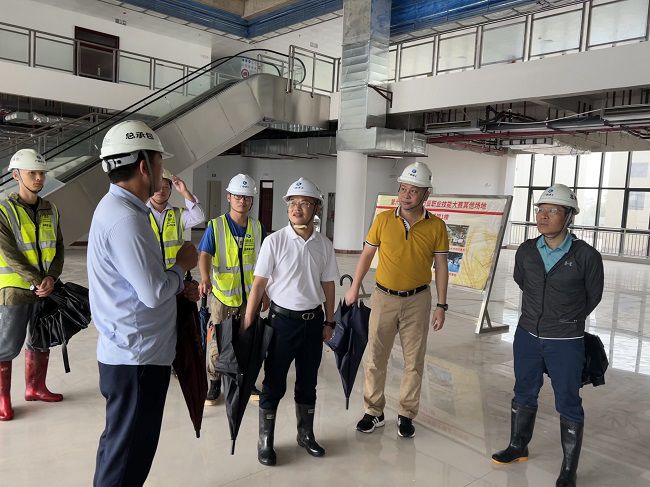 邓少新带队到广西工商职业手艺学院项目检查。。。。。。。卢丽君 摄（修图）.jpg