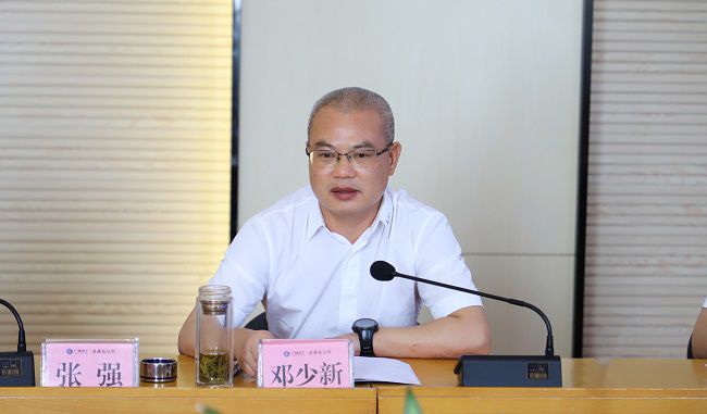 邓少新讲话。。。。。。。。 郑诗宝 摄（修）.jpg