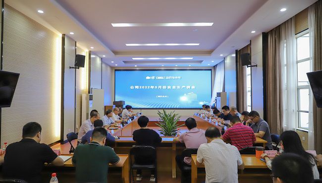 聚会现场。。。。。。。。  郑诗宝 摄（修）.jpg