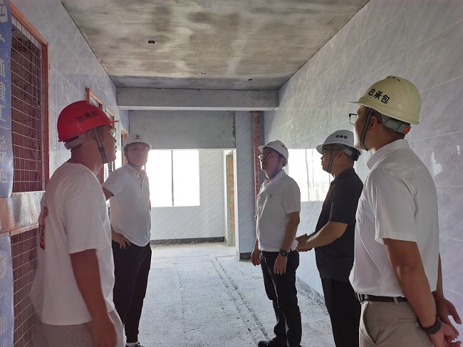 项目现场。。。。。。。。潘文君 摄（修图）.jpg