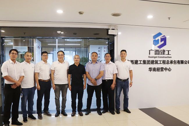 合影留念。。。。。。周煜川 摄（修图）.jpg