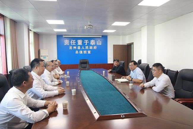 座谈会现。。。。。。。。ㄐ尥迹.jpg