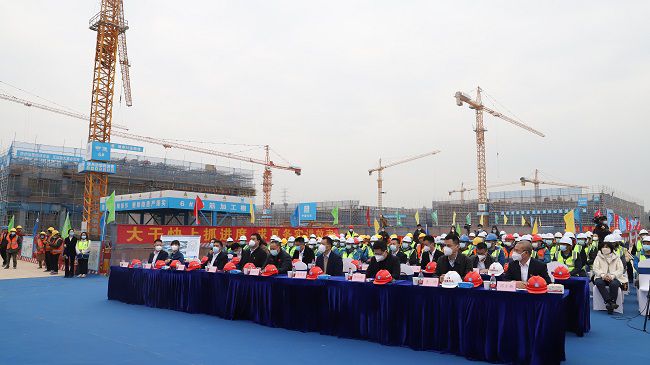 大会现。。。。。。ㄐ尥迹 .jpg