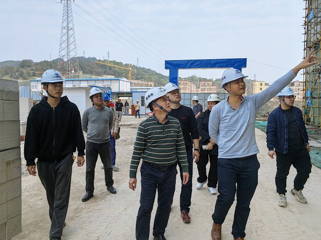 检查现场。。。。。周珮 摄（修图）.jpg