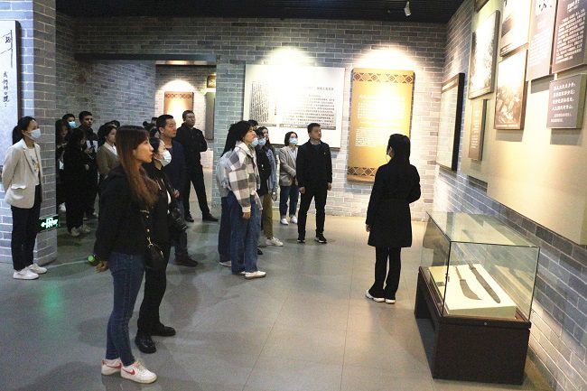 旅行现场。。。。。。。张钊林 摄（修图） (2).jpg