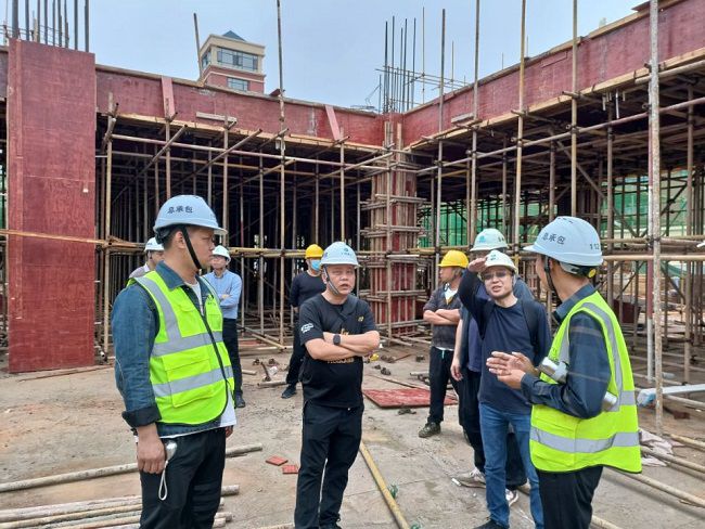 分公司本部治理职员到项目督导事情（修图）.jpg