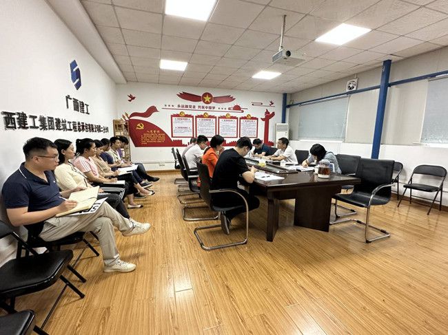 聚会现场。。。。。王莹摄（修图）.jpg