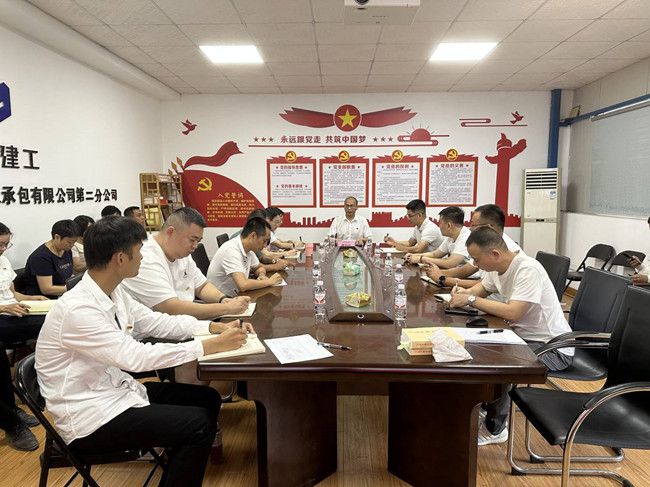 聚会现场。。。。。。。。王莹摄（修图）.jpg