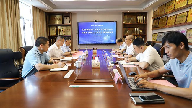 聚会现。。。。。。ㄐ尥迹1.jpg