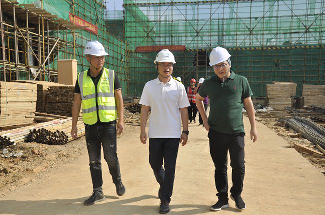 检查现场。。。。。王瑾贞 摄（修图）.jpg