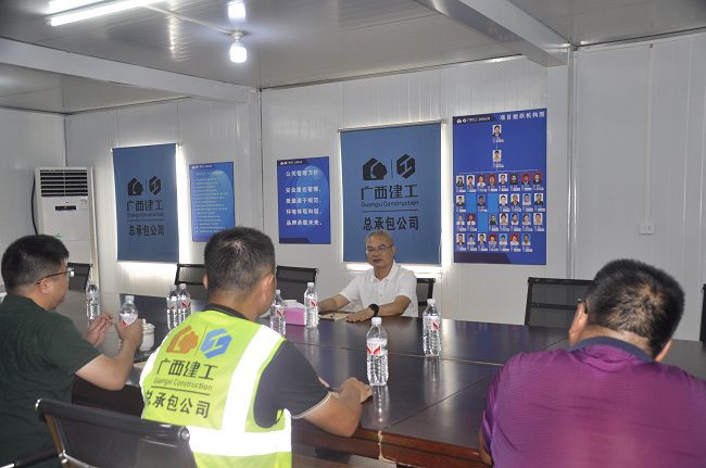 聚会现场。。。。。王瑾贞 摄（修图）.jpg