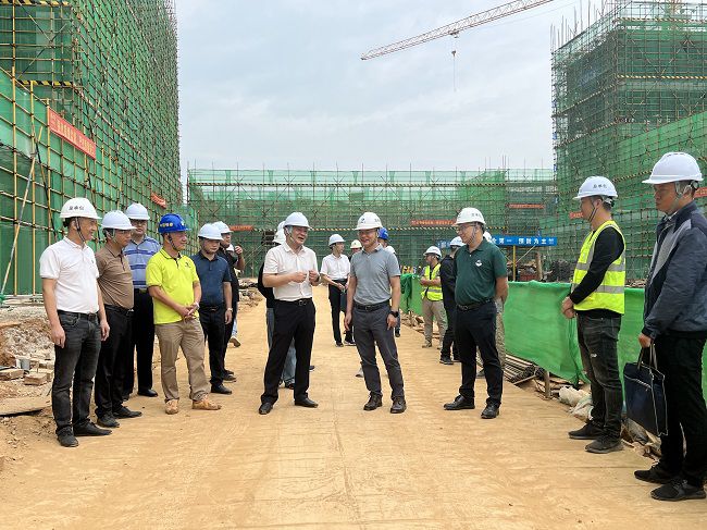 检查项目现场。。。。。。。。廖之锭 摄（修图）.jpg