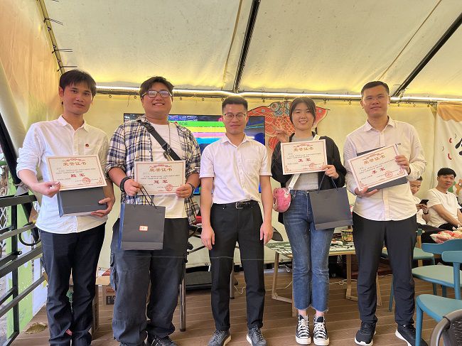 马里奥赛车颁奖现场。。。。。。。杨钰 摄.jpg