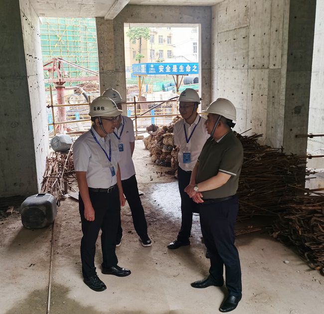 检查现场。。。。ㄐ尥迹.jpg