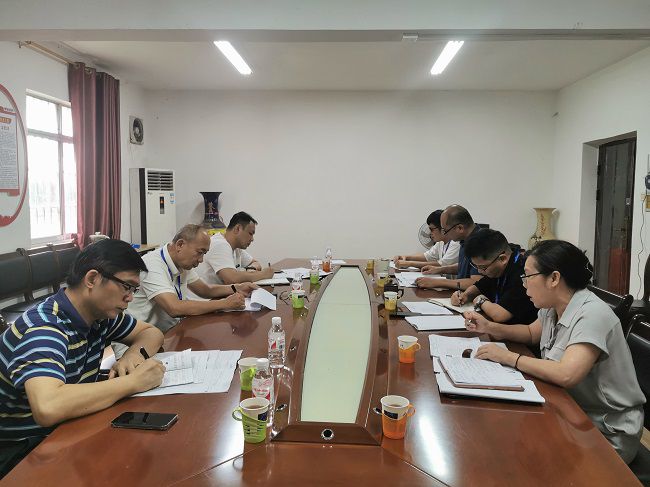 聚会现场。。。。。。王瑾贞 摄（修图）.jpg