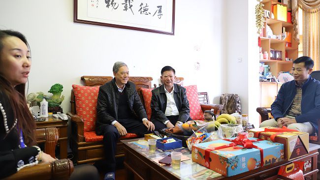 慰问现。。。。。。。ㄐ尥迹.jpg